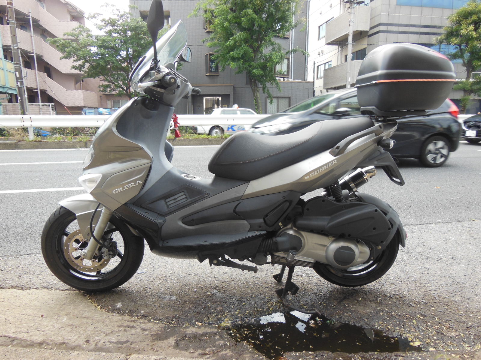 ジレラ ランナーST200